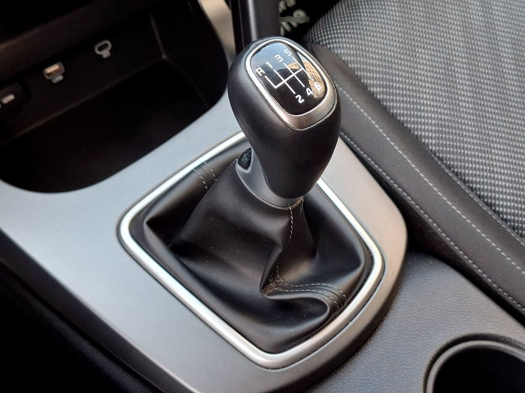 Kia Seltos Ex 1.5l 6mt año 2024