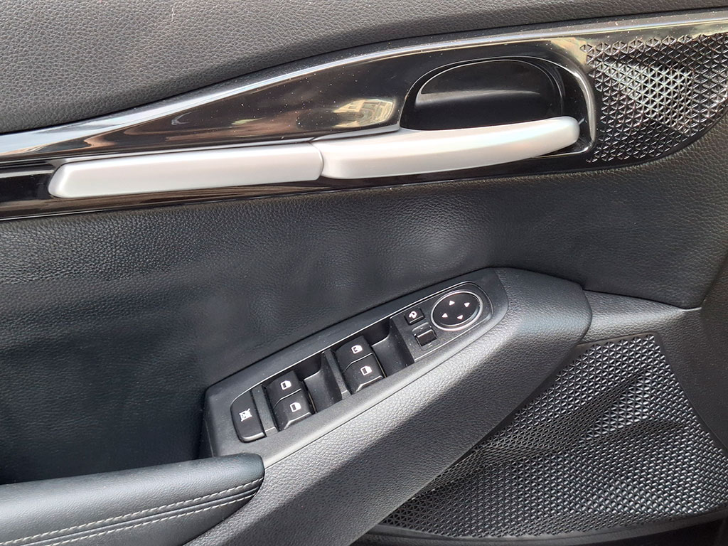 Kia Seltos Ex 1.5l 6mt año 2024