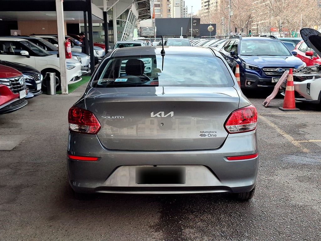 Kia Soluto Lx 1.4l 5mt G Ll año 2025