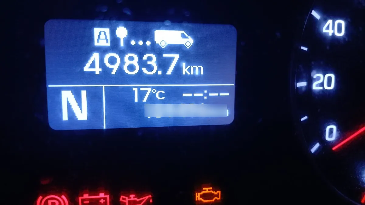 HYUNDAI H350 SOLATI 2.5 Cargo Van A/c Mt Diesel año 2021