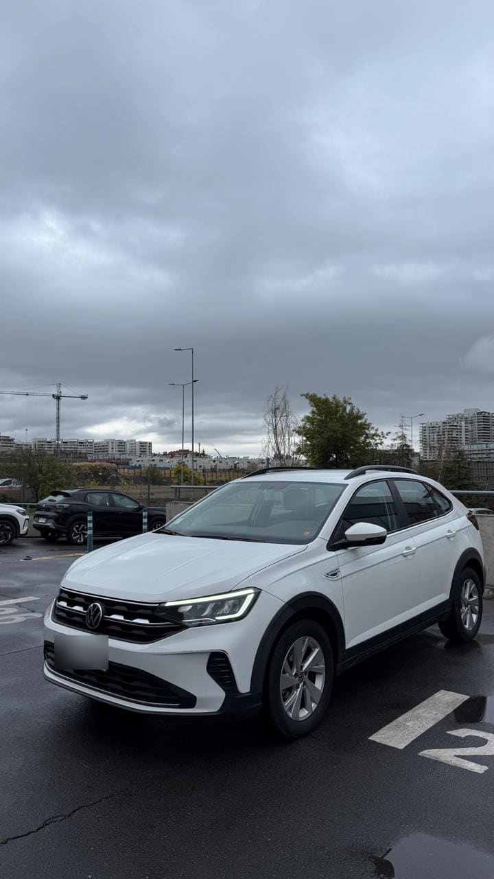 Volkswagen Nivus 1.0 Tsi Comfortline 4x2 At 5p. año 2023