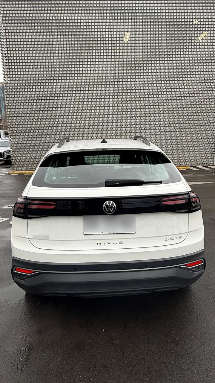 Volkswagen Nivus 1.0 Tsi Comfortline 4x2 At 5p. año 2023