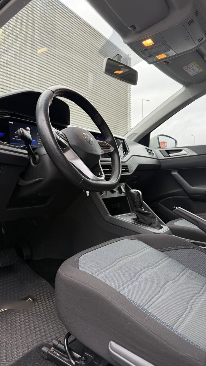 Volkswagen Nivus 1.0 Tsi Comfortline 4x2 At 5p. año 2023