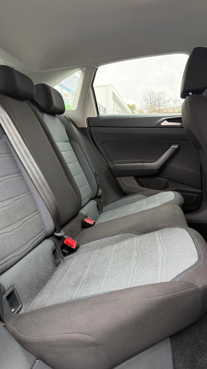 Volkswagen Nivus 1.0 Tsi Comfortline 4x2 At 5p. año 2023