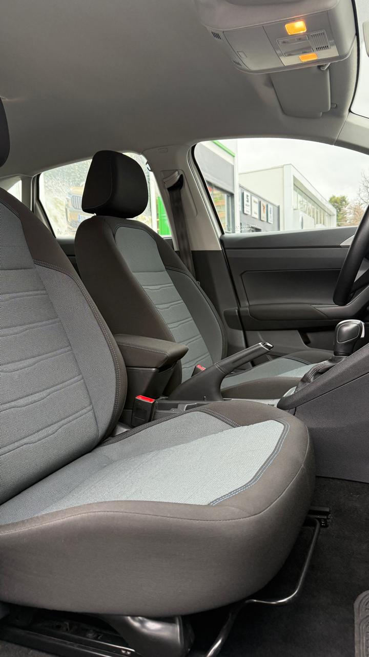 Volkswagen Nivus 1.0 Tsi Comfortline 4x2 At 5p. año 2023