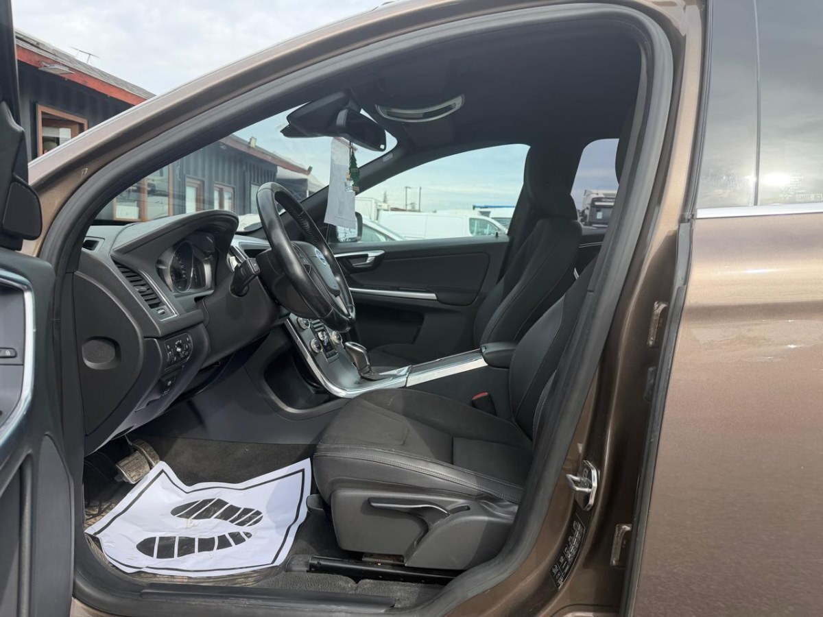 Volvo Xc60 2.0 D4 4x2 At año 2014