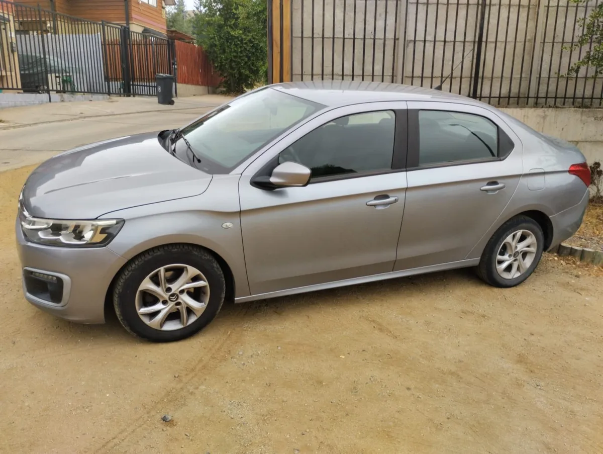 CITROEN C-ELYSEE 1.6 Hdi 92 Bvm Shine Mt Diesel año 2019
