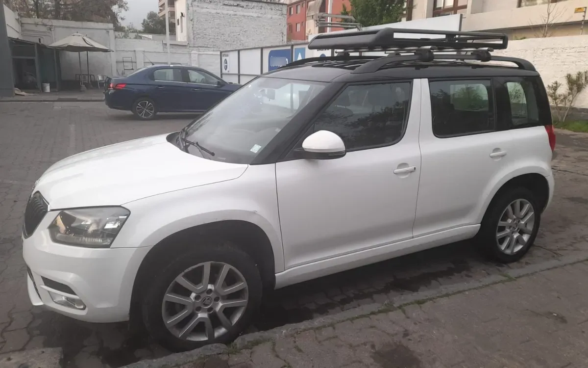 SKODA YETI 1.2 Tsi Fl Elegance Dsg7 At año 2016