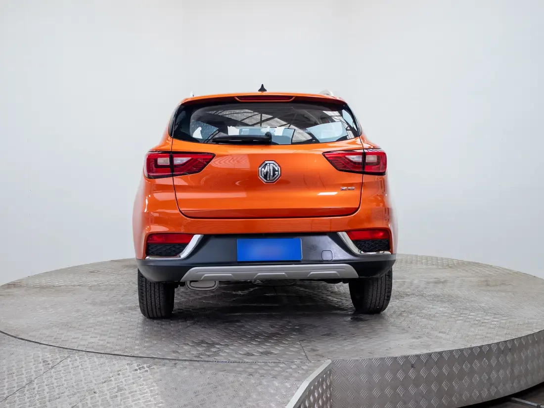 MG Zs Zs 1.5 Std Mt año 2024