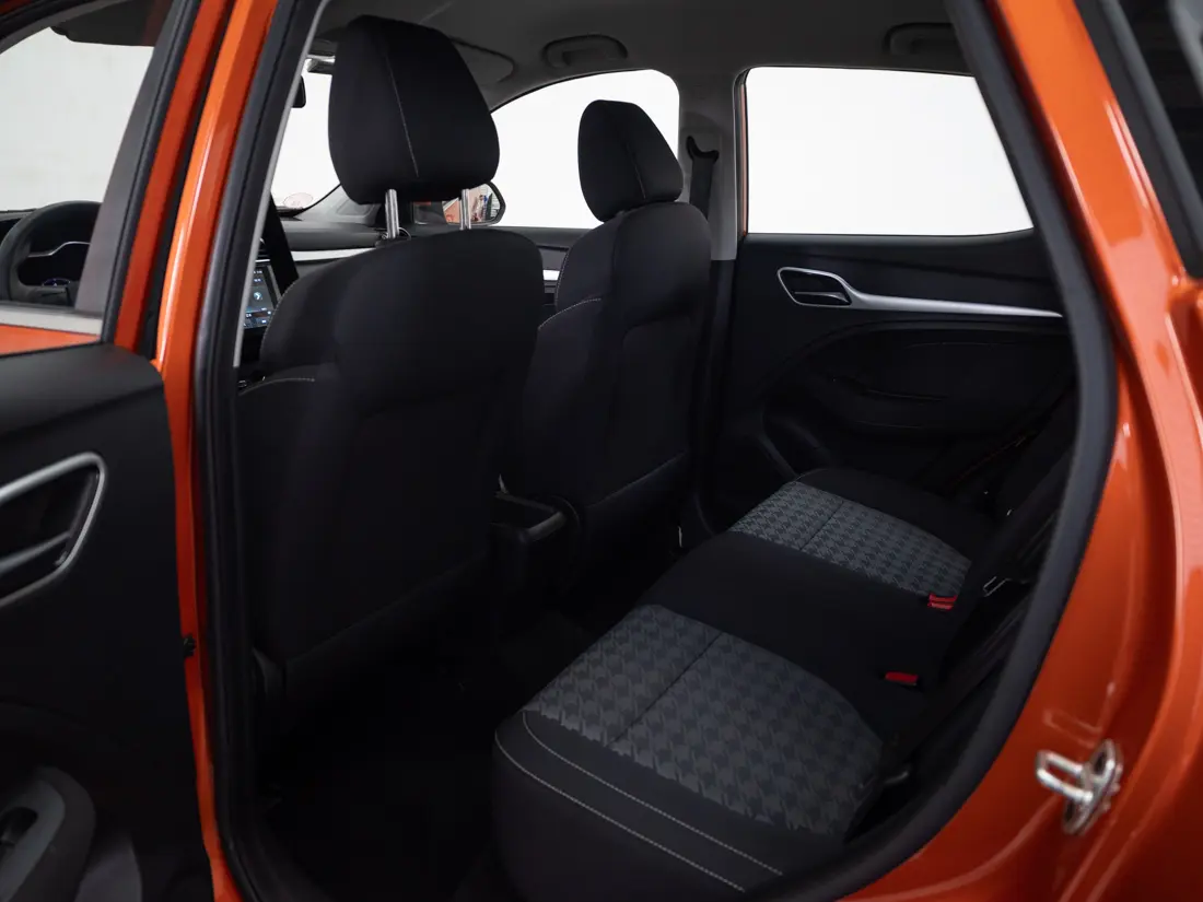 MG Zs Zs 1.5 Std Mt año 2024