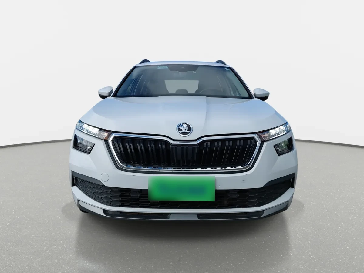 Skoda Kamiq 1.0 Tsi Ambition 4x2 At 5p año 2023