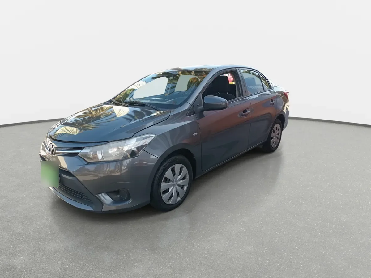 Toyota Yaris 1.5 Gli E 4x2 At 4p año 2017