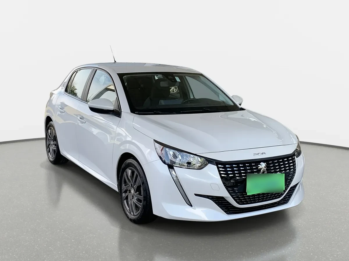 Peugeot 208 1.2 Active Pack Puretech 4x2 75 Mt 5p año 2021