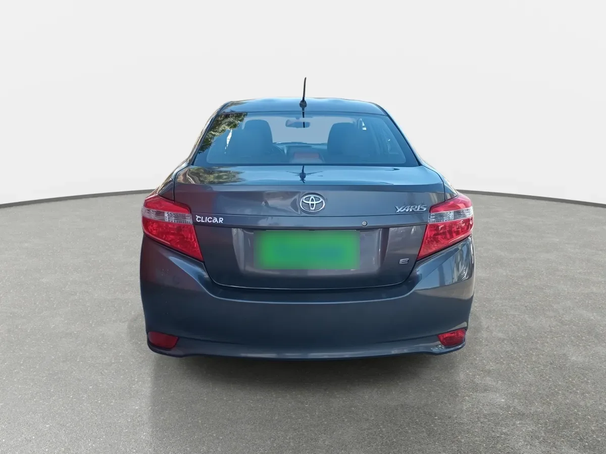 Toyota Yaris 1.5 Gli E 4x2 At 4p año 2017