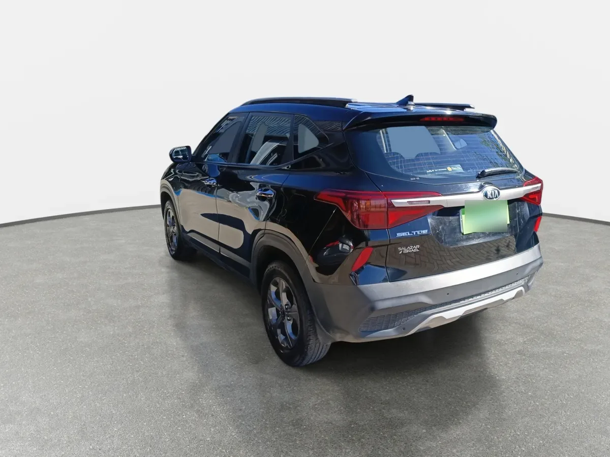 Kia Seltos 1.6 Ex 4x2 6mt 5p año 2022
