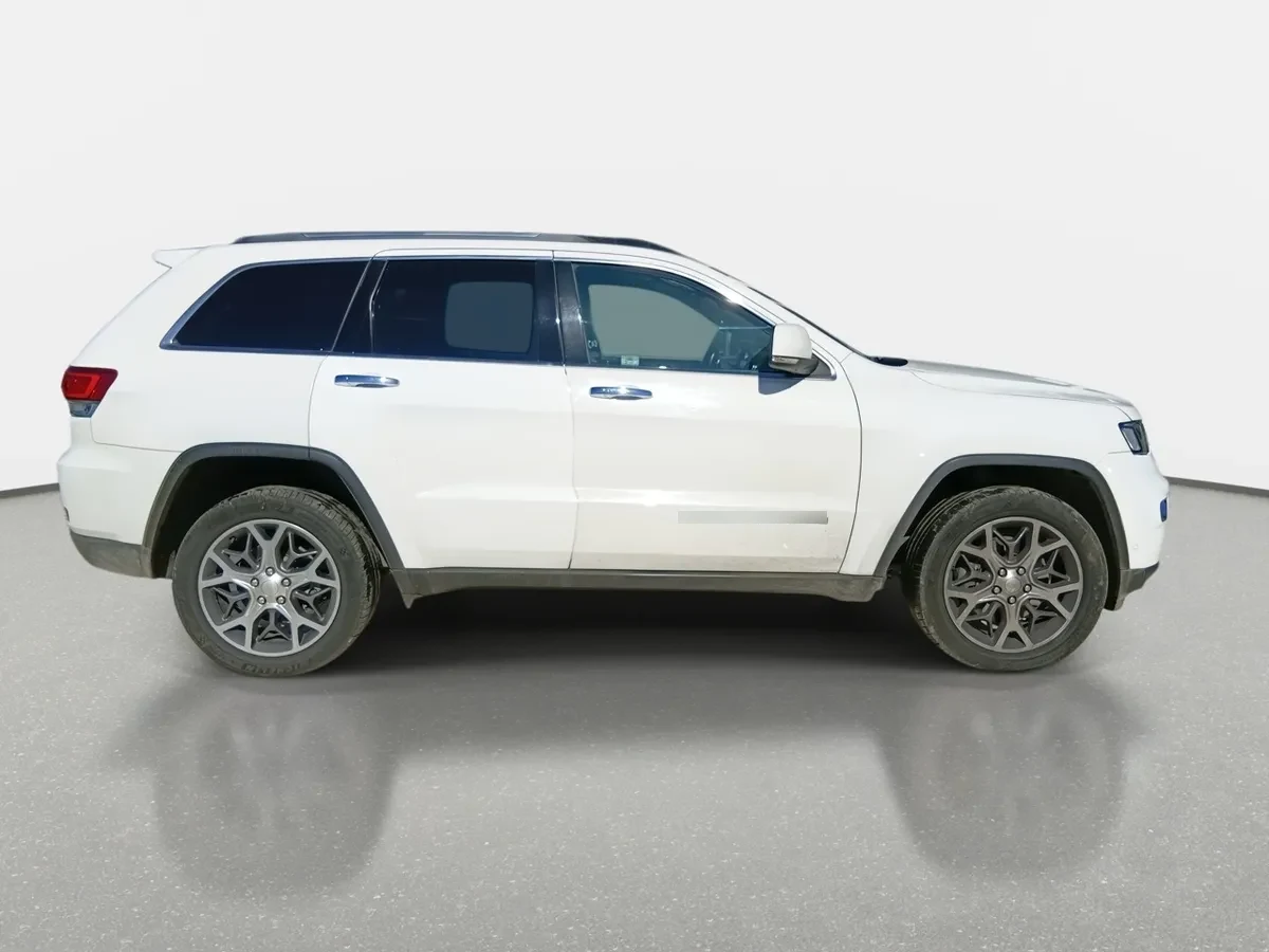 Jeep Grand Cherokee 3.6 Limited Lx 4wd At 5p año 2021