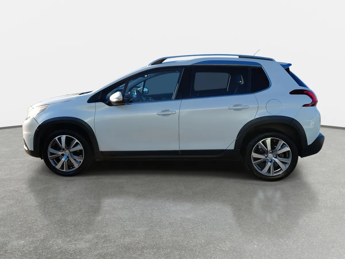 Peugeot 2008 1.2 Allure Pack Puretech 4x2 110hp Eat6 5p año 2018