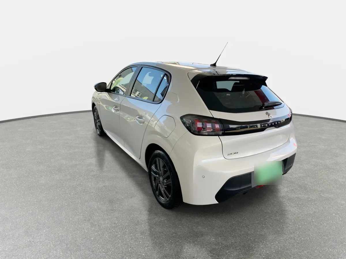 Peugeot 208 1.2 Active Pack Puretech 4x2 75 Mt 5p año 2021