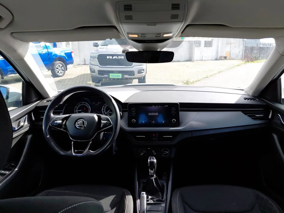 Skoda Kamiq 1.0 Tsi Ambition 4x2 At 5p año 2023