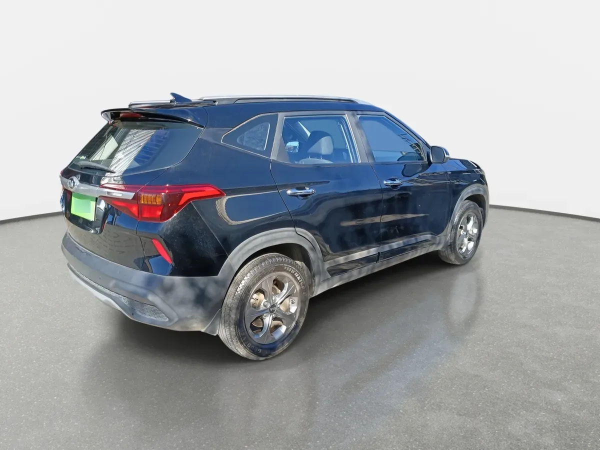 Kia Seltos 1.6 Ex 4x2 6mt 5p año 2022