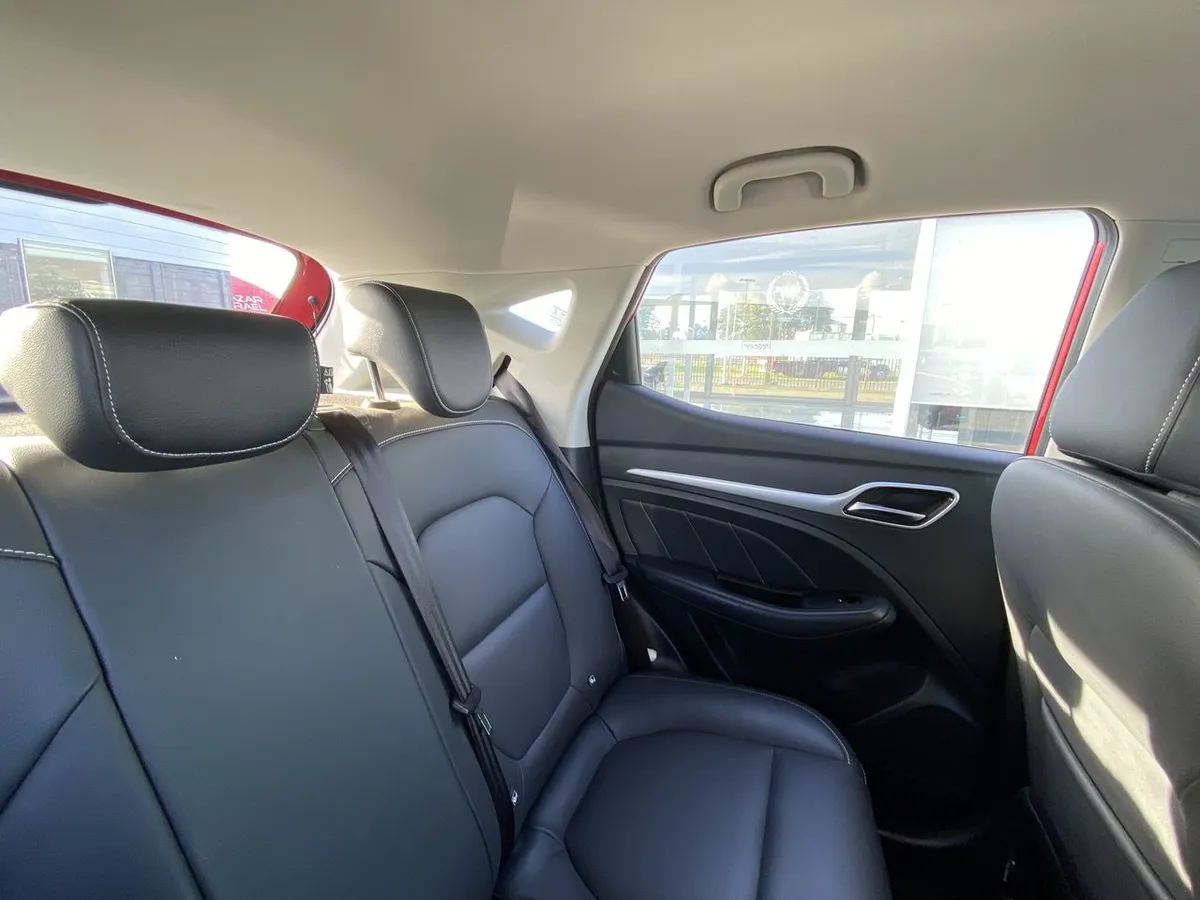 MG Mg Zs 1.5 Comfort 4x2 Mt 5p año 2020