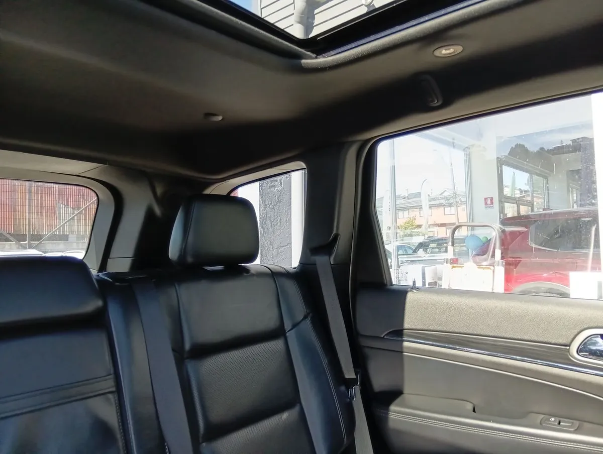 Jeep Grand Cherokee 3.6 Limited Lx 4wd At 5p año 2021