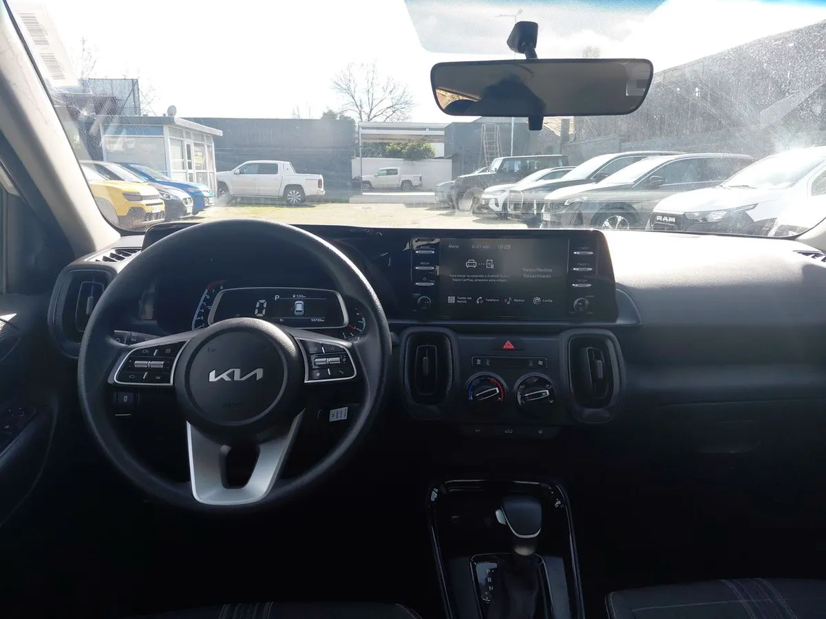 Kia Sonet 1.5 Ex 4x2 Ivt Ri At 5p año 2025