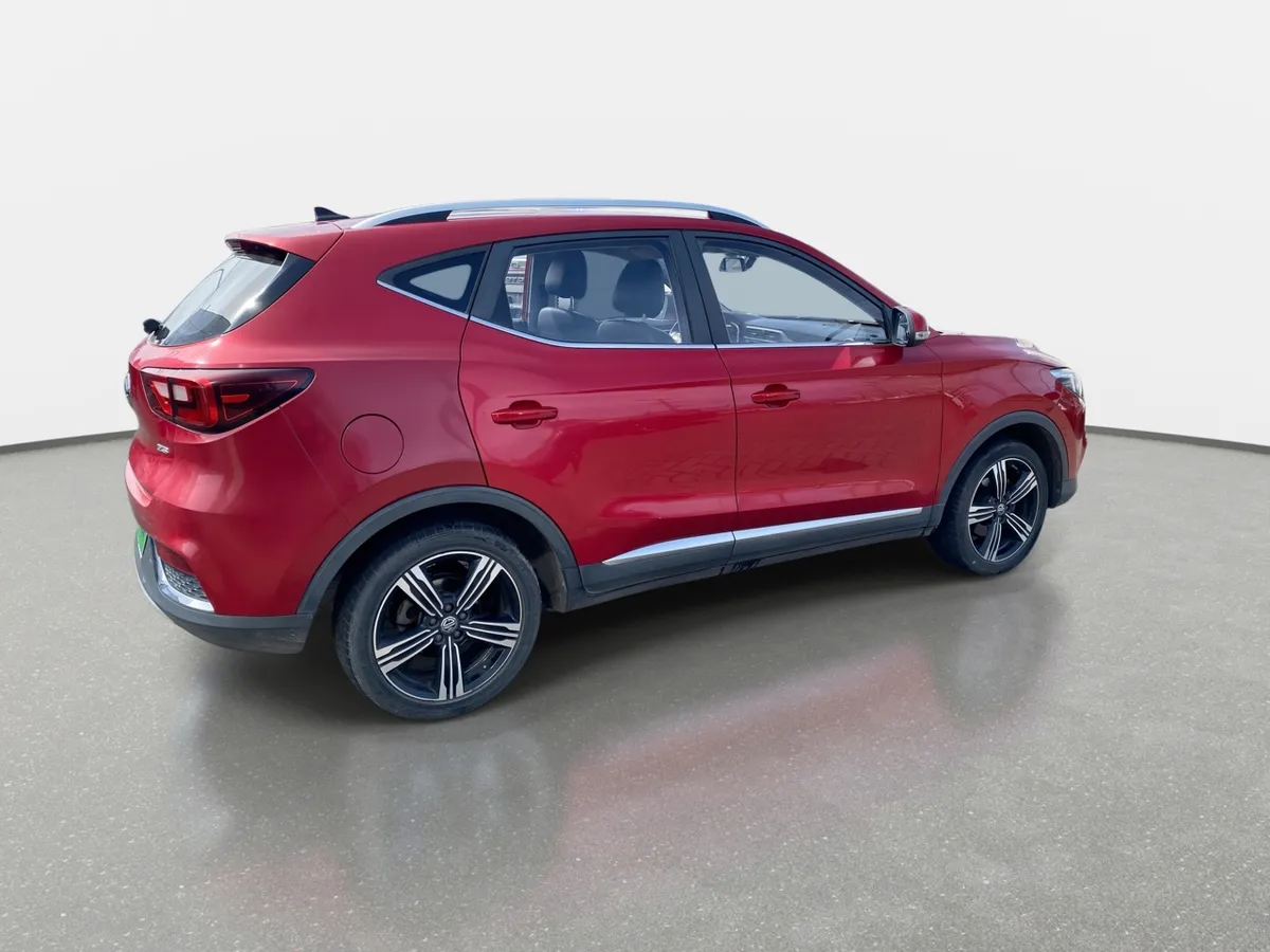 MG Mg Zs 1.5 Comfort At 5p año 2022