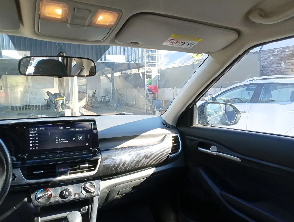 Kia Seltos 1.6 Ex 4x2 6mt 5p año 2022