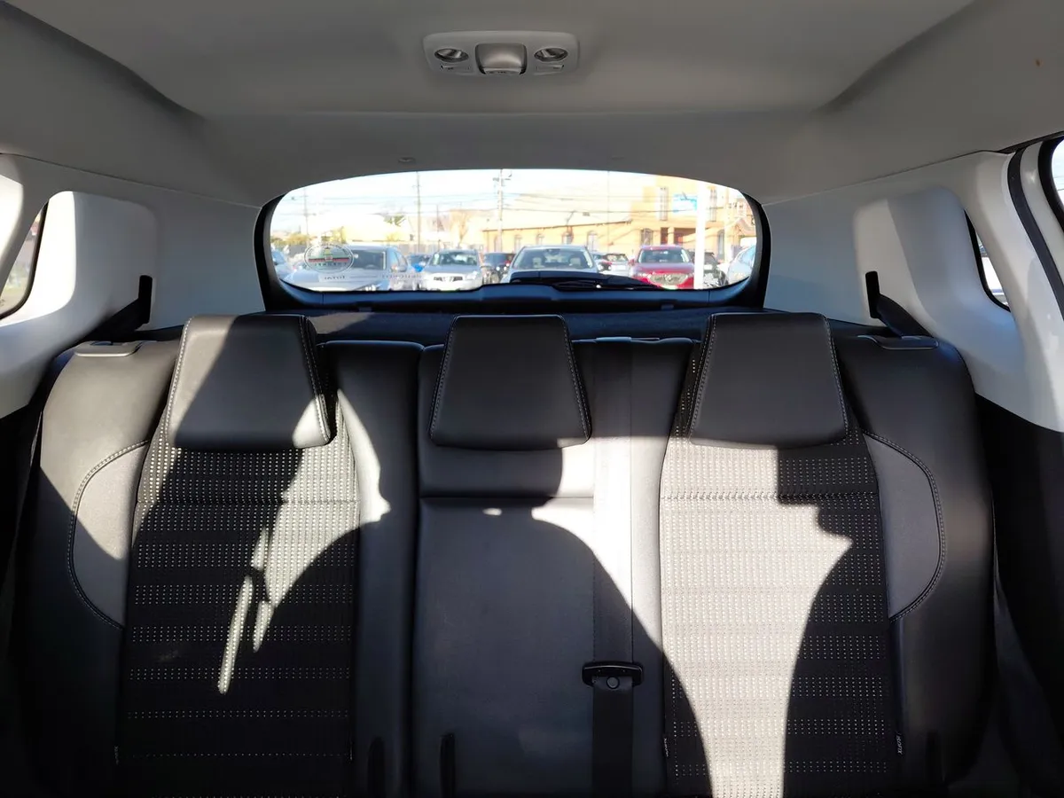 Peugeot 2008 1.2 Allure Pack Puretech 4x2 110hp Eat6 5p año 2018