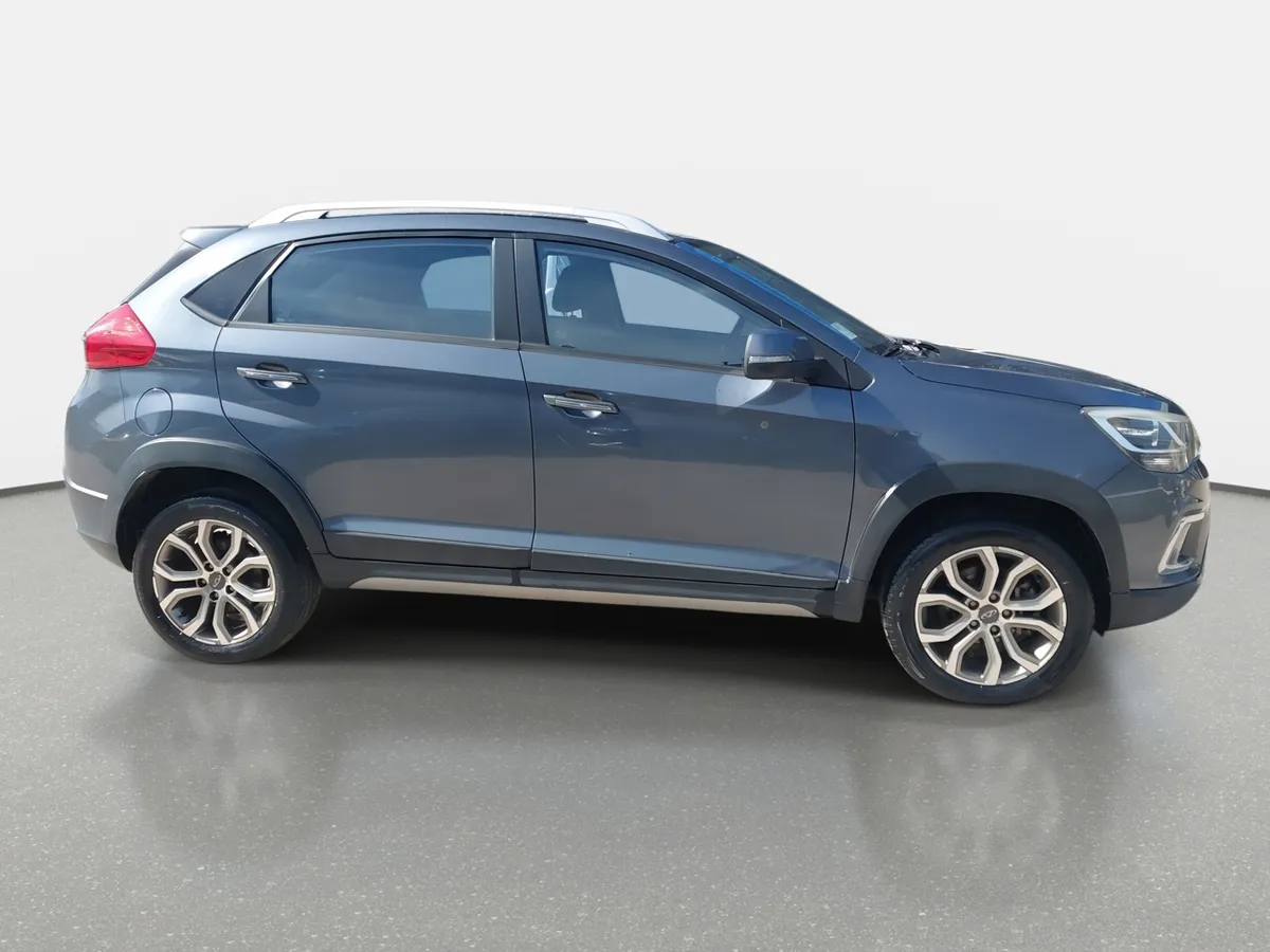 Chery Tiggo 2 1.5 Vvt Gls 4x2 Mt 5p año 2017