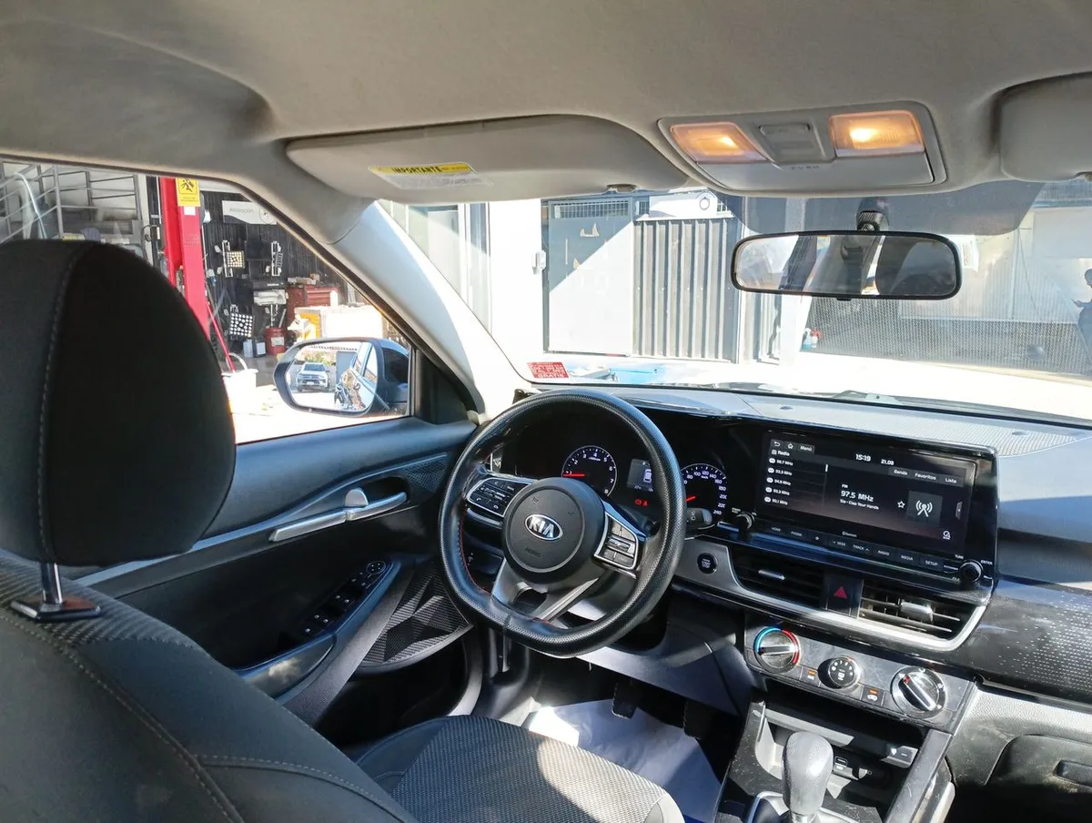 Kia Seltos 1.6 Ex 4x2 6mt 5p año 2022