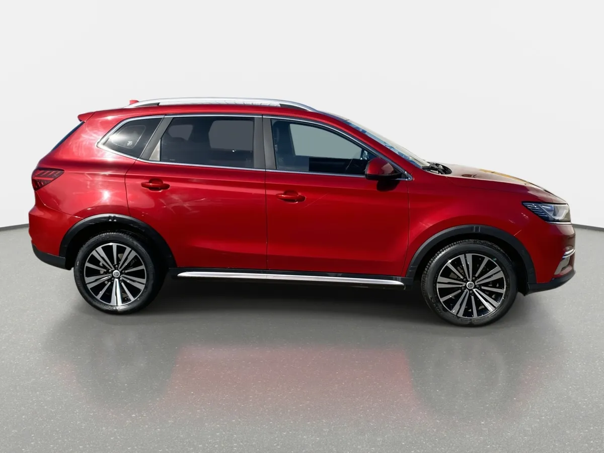 MG Mg Rx5 1.5 Dlx Mt 5p año 2022