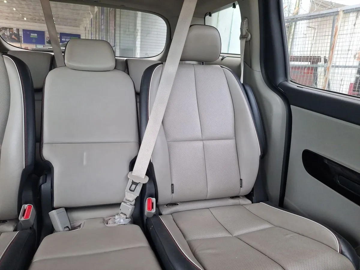 Kia Grand Carnival 2.2 Ex Limited Diesel 4x2 8at 5p año 2020