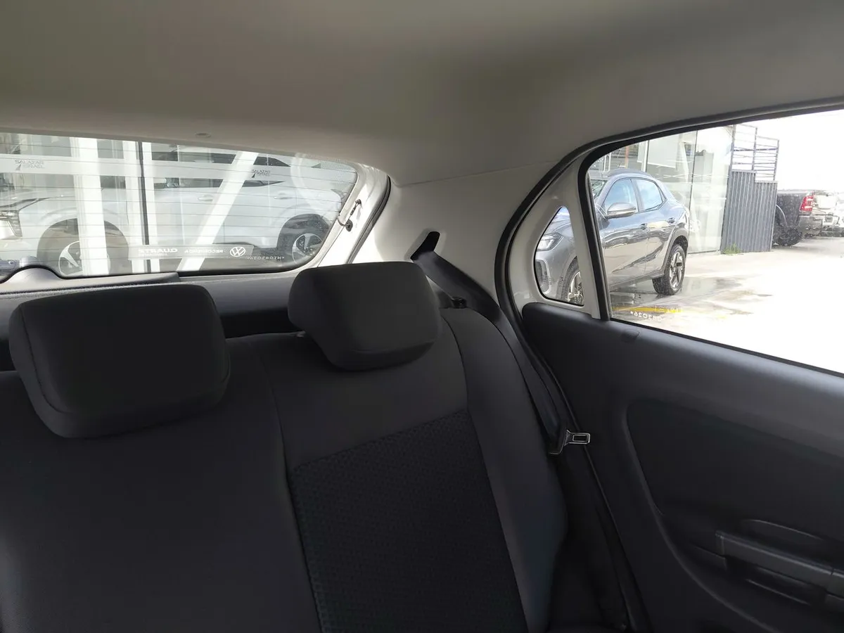 Volkswagen Gol 1.6 Trendline Lite 4x2 Hb Mt 5p año 2022