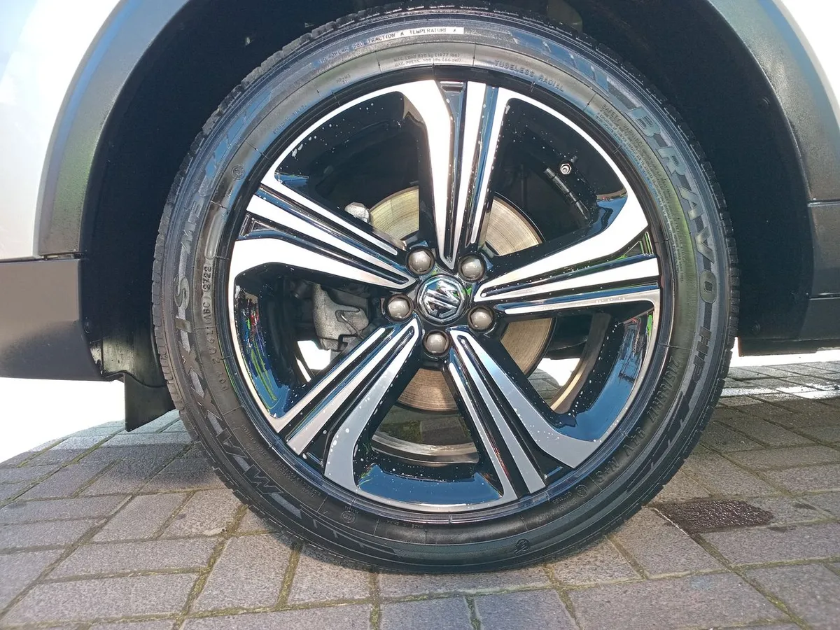 MG Mg Zx 1.5 Dlx 4x2 Cvt At 5p año 2023