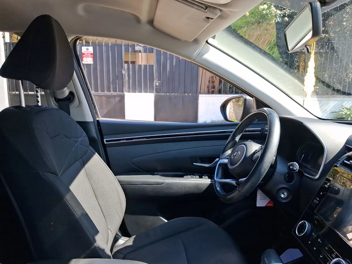 Hyundai Tucson 2.0 Nx4 Plus 2wd At 5p año 2023