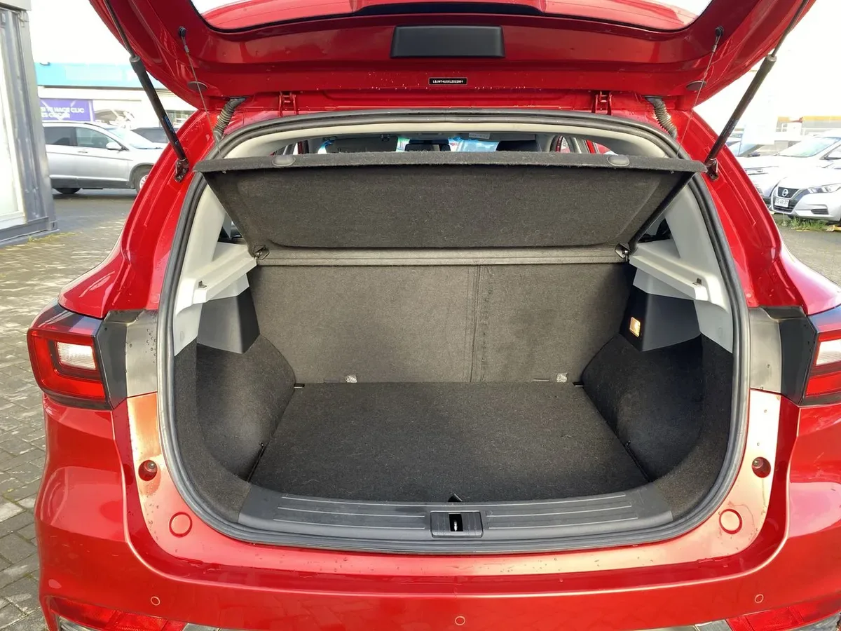 MG Mg Zs 1.5 Comfort 4x2 Mt 5p año 2020