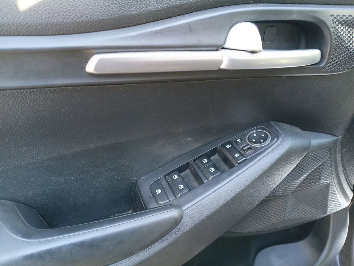 Kia Seltos 1.6 Ex 4x2 6mt 5p año 2022