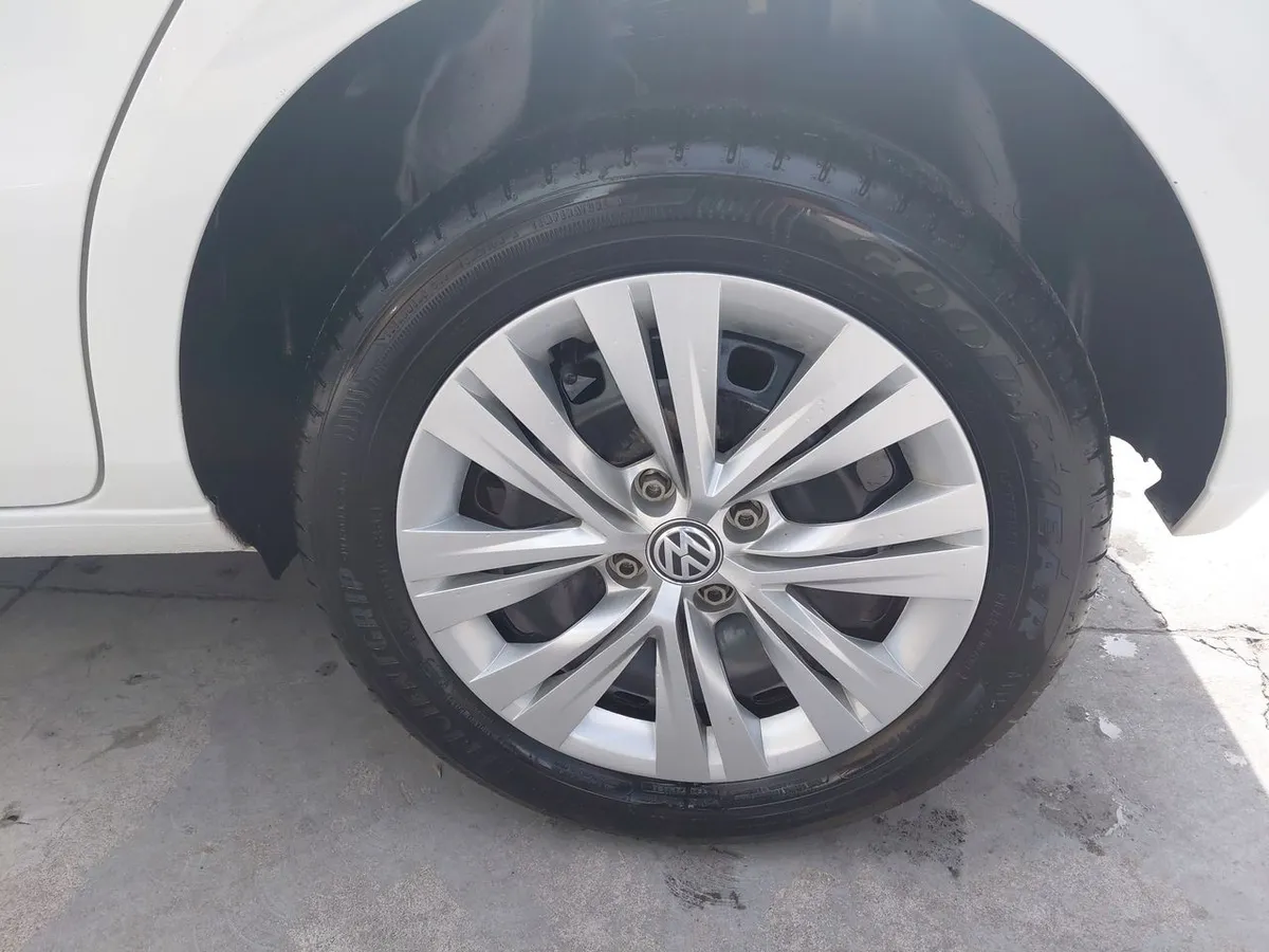 Volkswagen Gol 1.6 Trendline Lite 4x2 Hb Mt 5p año 2022