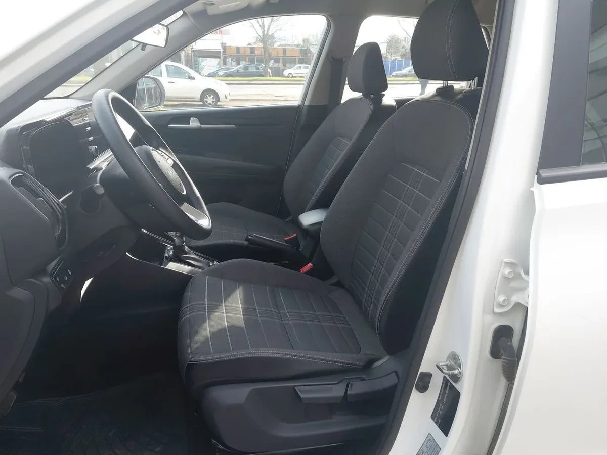 Kia Sonet 1.5 Ex 4x2 Ivt Ri At 5p año 2025