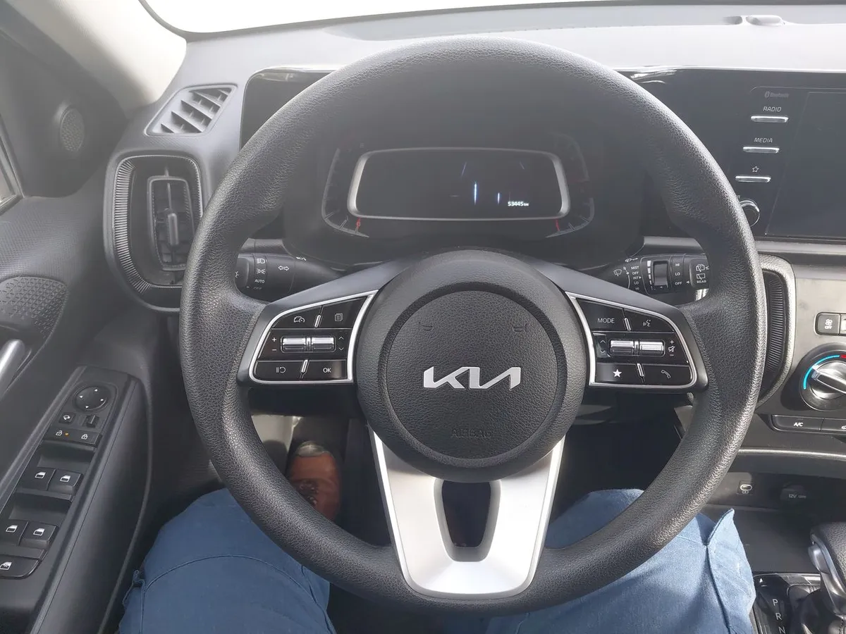 Kia Sonet 1.5 Ex 4x2 Ivt Ri At 5p año 2025