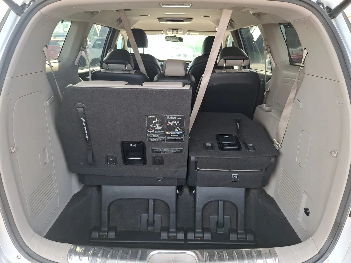 Kia Grand Carnival 2.2 Ex Limited Diesel 4x2 8at 5p año 2020