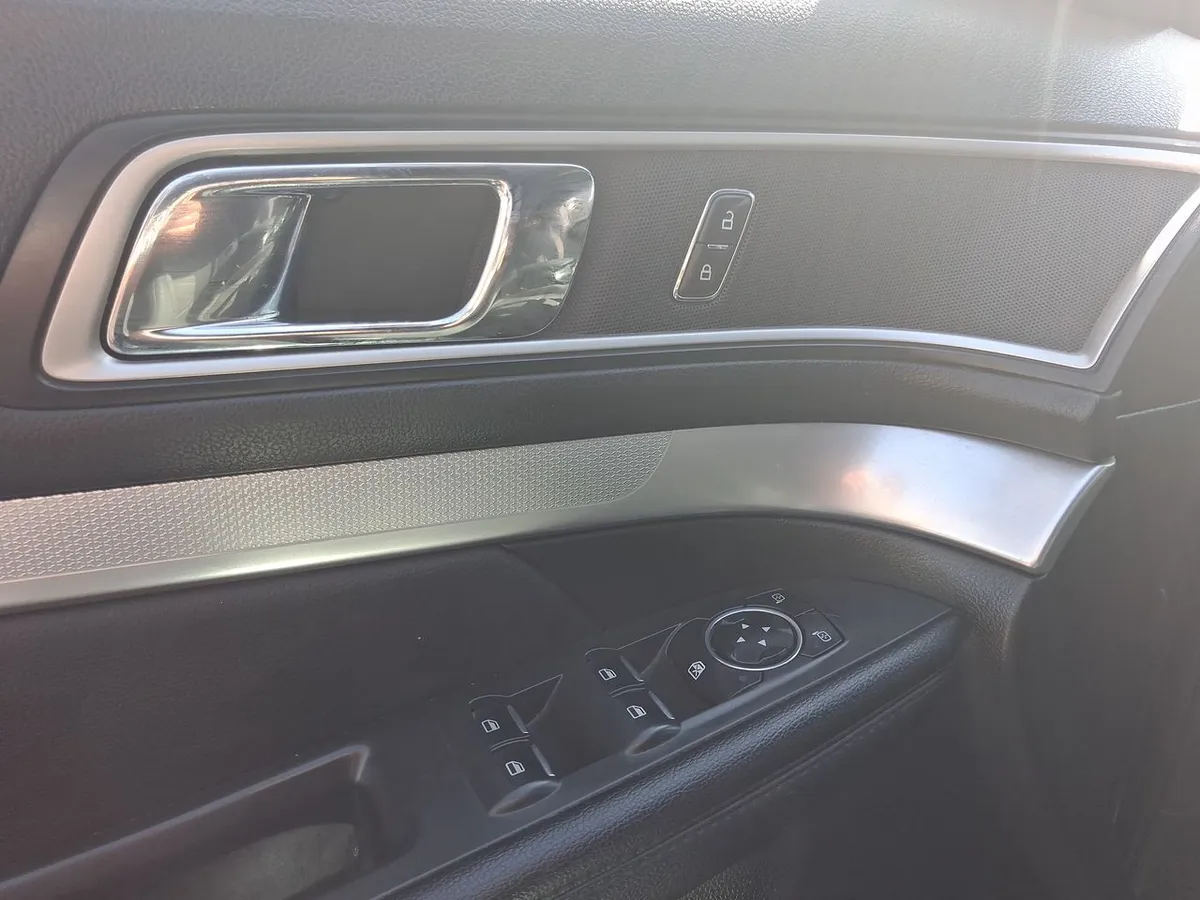 Ford Explorer 3.5 Xlt 4wd 3 Corridas At 5p año 2017