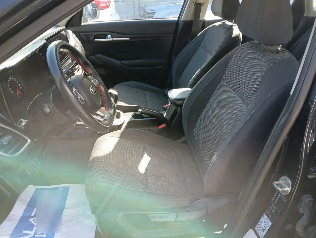 Kia Seltos 1.6 Ex 4x2 6mt 5p año 2022