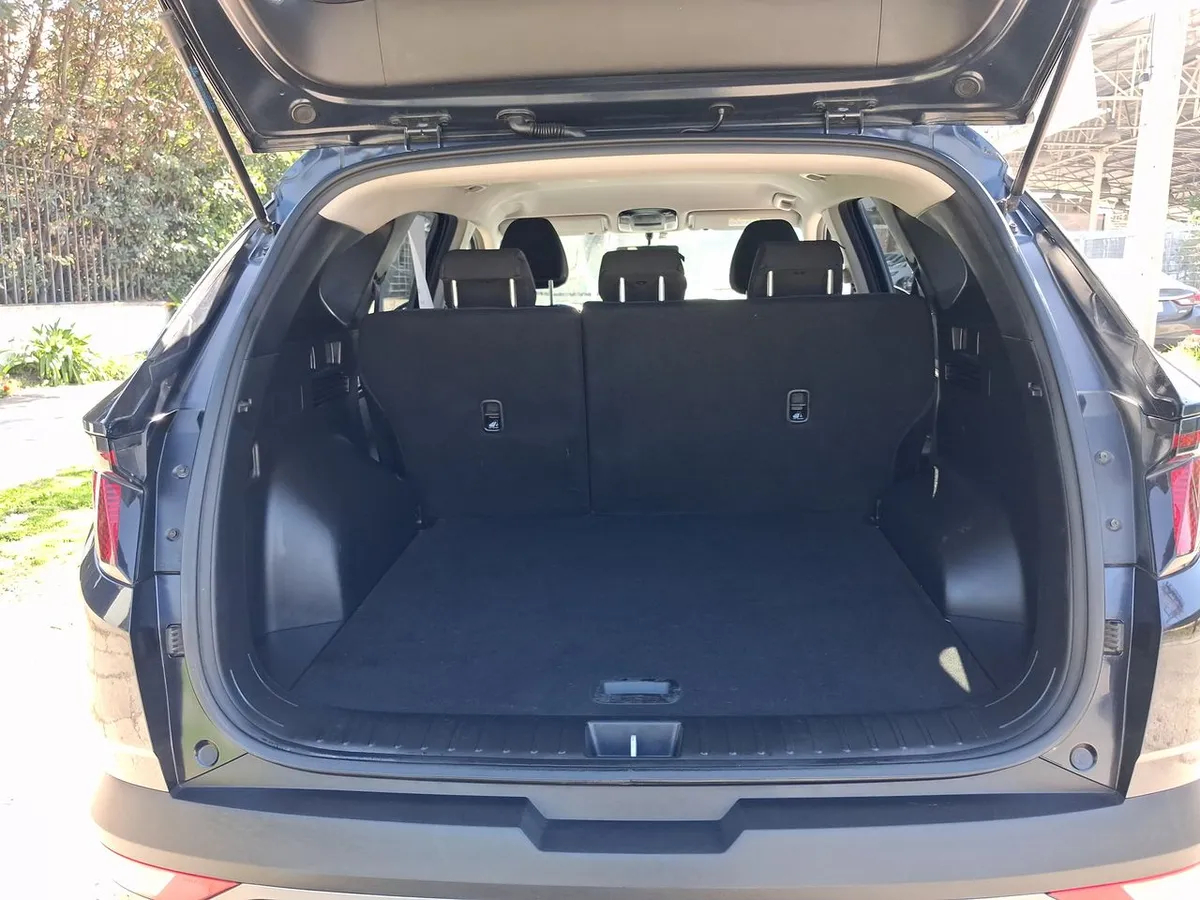 Hyundai Tucson 2.0 Nx4 Plus 2wd At 5p año 2023