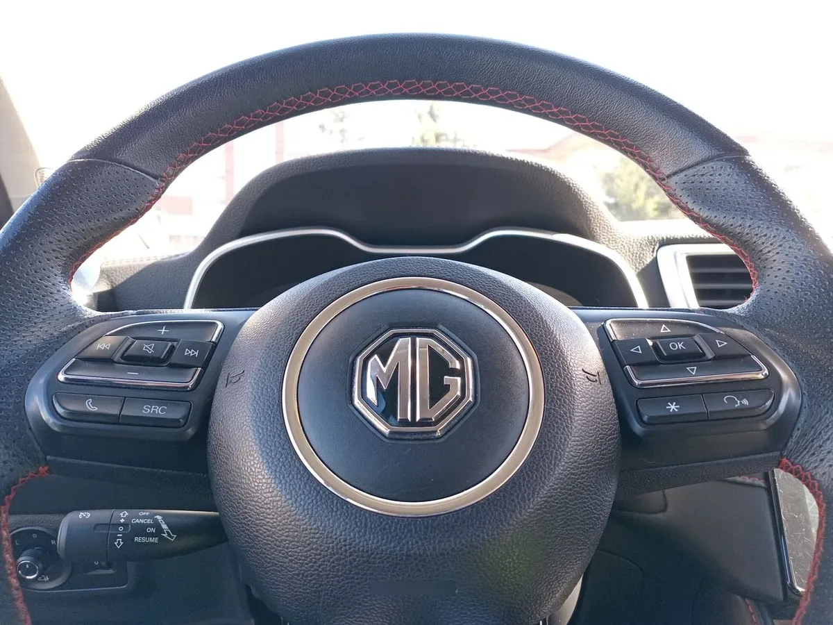 MG Mg Zx 1.5 Dlx 4x2 Cvt At 5p año 2023