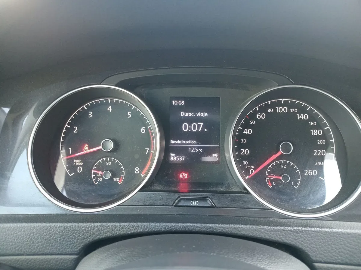 Volkswagen Golf 1.6 4x2 Hb Mt 5p año 2018