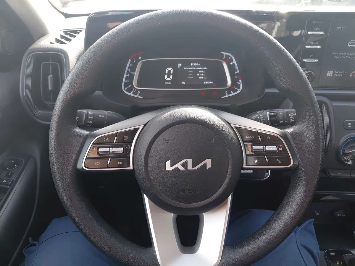 Kia Sonet 1.5 Ex 4x2 Ivt Ri At 5p año 2025