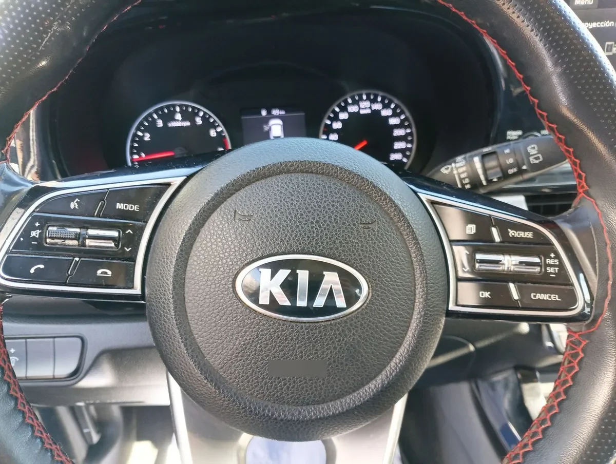 Kia Seltos 1.6 Ex 4x2 6mt 5p año 2022